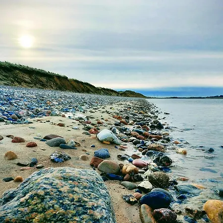 Peaceful Summer House Near Limfjorden Semesterbostad
