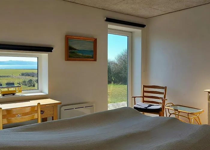 Peaceful Summer House Near Limfjorden